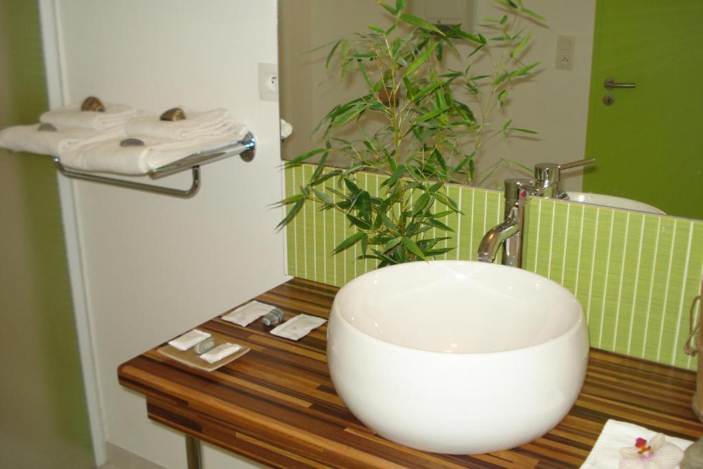 Hotel La Palmeraie Cornebarrieu Luaran gambar